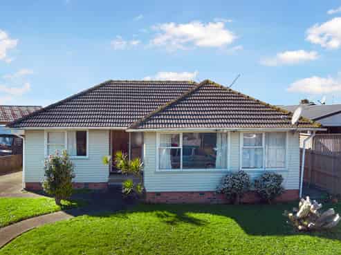 9 Halswell Street, Mangere East