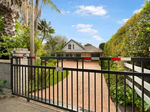 2/18A Clayburn Road, Glen Eden