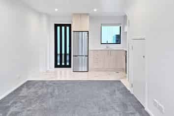 5/2 Jadewynn Drive, Massey
