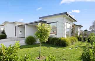 1/2 Searancke Place, Fairfield