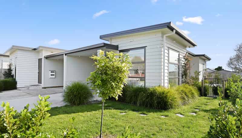 1/2 Searancke Place, Fairfield