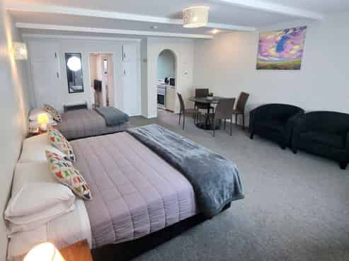 7 Unit Motel - 3 Bed 2 Bath Home - Only $350k!