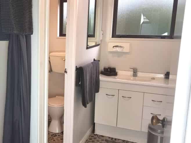 7 Unit Motel - 3 Bed 2 Bath Home - Only $350k!