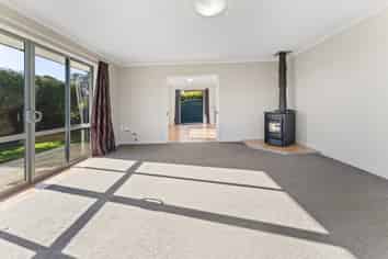 7 Collins Road, Richmond