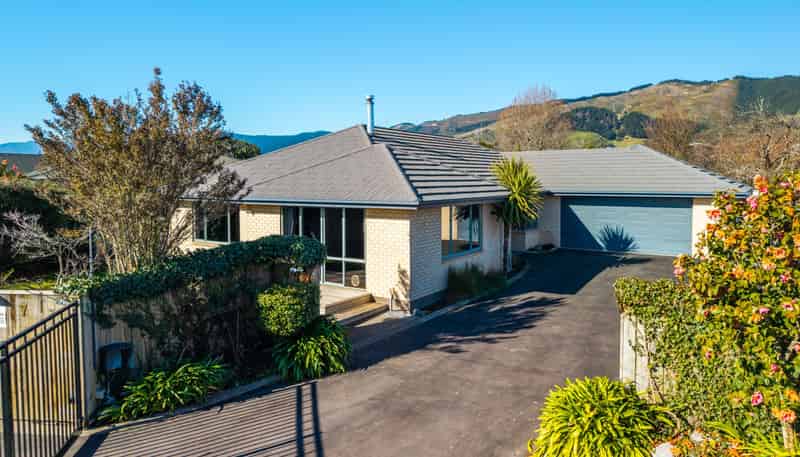 7 Collins Road, Richmond