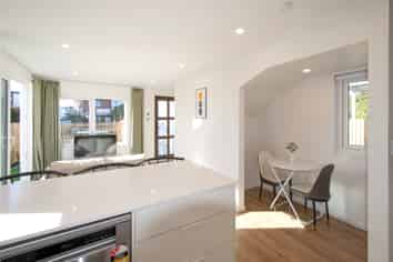 1/61 Waltham Road, Sydenham