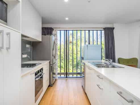 52/8 Thompson Park Road, Mount Wellington