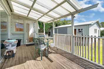 90 George Street, Tuakau