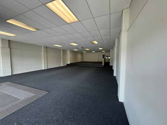 Great space on Heretaunga Street West !