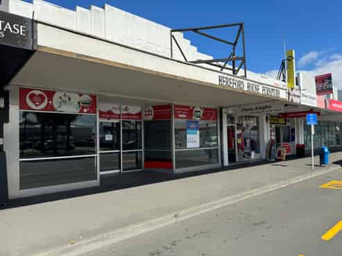 Great space on Heretaunga Street West !