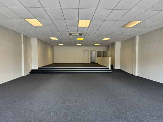 Great space on Heretaunga Street West !