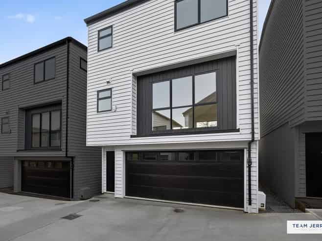 27 Jandell Crescent, Bucklands Beach