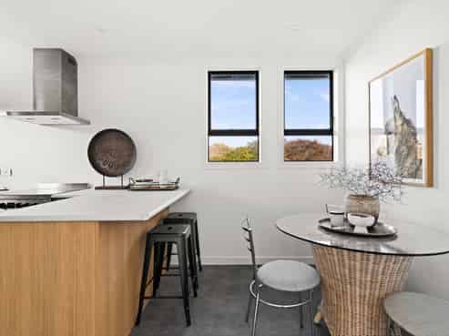 30 Caxton Street, Onekawa