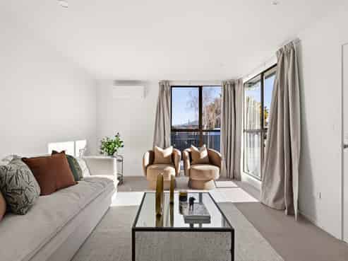 30 Caxton Street, Onekawa
