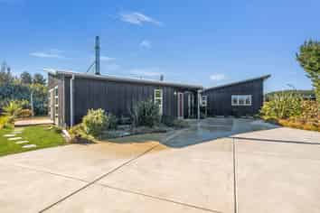 3 Mowhia Grove, Waitarere