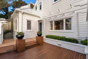78 The Crescent, Roseneath