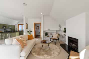 78 The Crescent, Roseneath