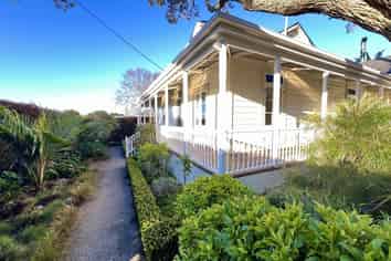 1 Mozeley Avenue, Devonport