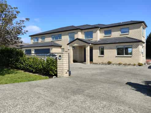 748 Redoubt Road, Flat Bush