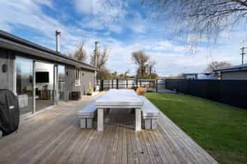 4 Waikuku Beach Road, Waikuku Beach