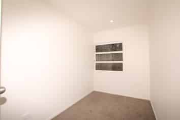 2/90 Ranfurly Road, Epsom