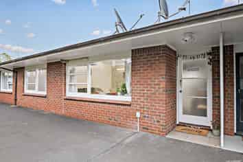 2/90 Ranfurly Road, Epsom