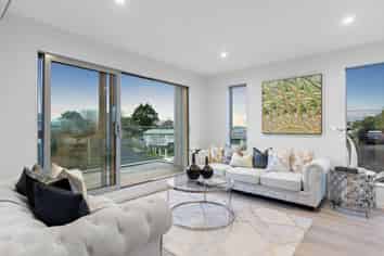26A Trojan Crescent, New Lynn