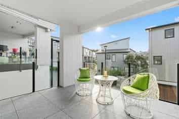 9/10 Silver Moon Road, Albany Heights