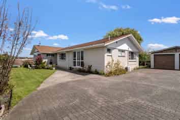 15 Downes Avenue, Springvale