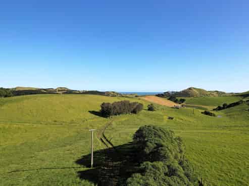  Rehutai Road, Baylys Beach