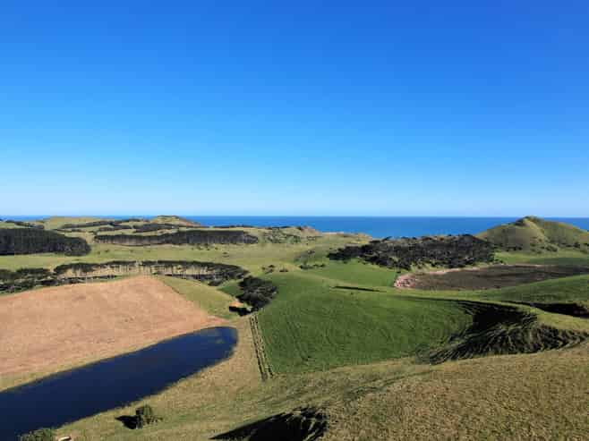  Rehutai Road, Baylys Beach