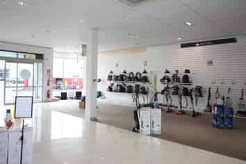 Large retail space available on Link Drive