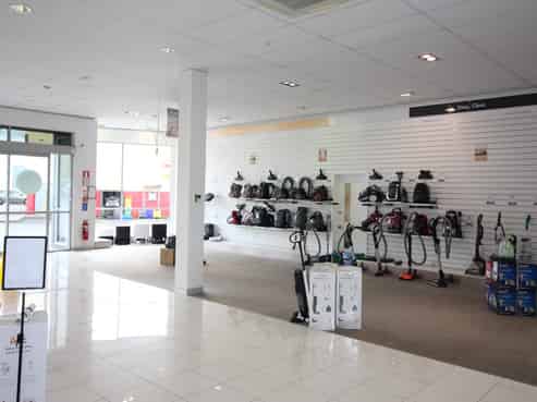 Large retail space available on Link Drive