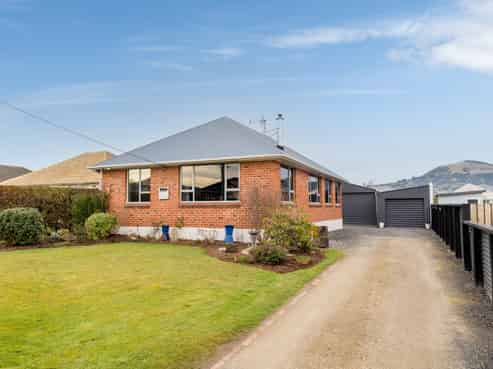 16 Perth Street, Mosgiel