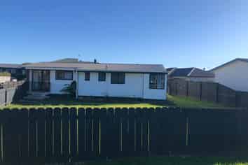 2 Channel View Road, Clarks Beach