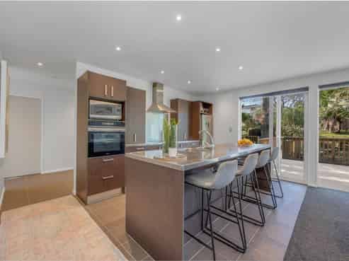 12 Blakewell Place, Beachlands