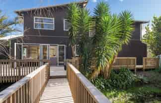 12 Blakewell Place, Beachlands