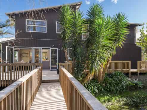 12 Blakewell Place, Beachlands