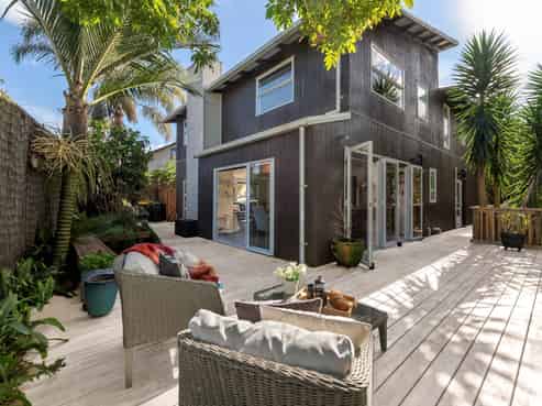 12 Blakewell Place, Beachlands