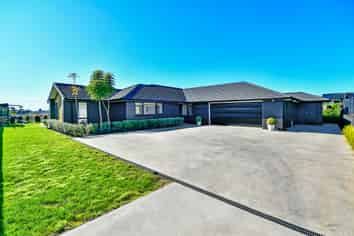 29 Trevor McMiken Drive, Patumahoe