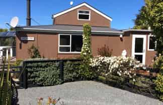 1342 Coast Road, Toko Mouth