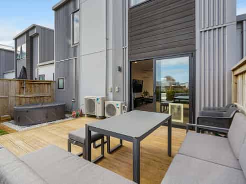 6 Gecko Lane, Hamilton Lake