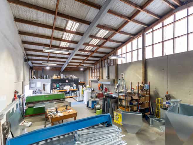 168sqm Industrial workshop - Richmond