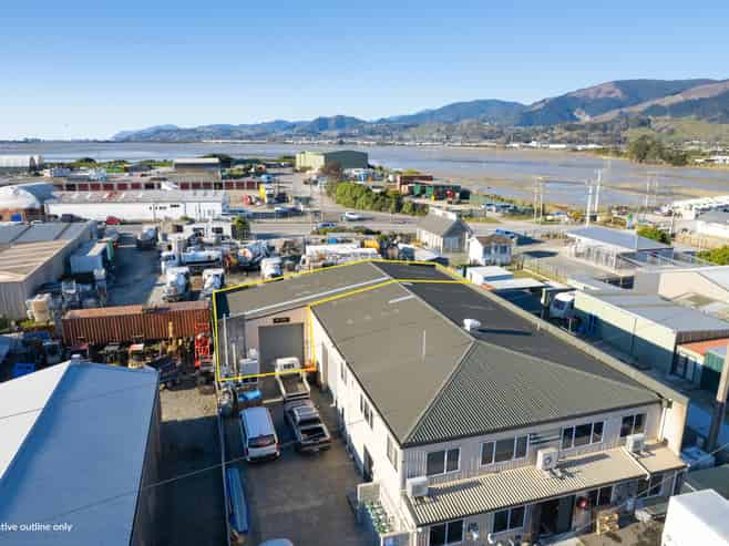 168sqm Industrial workshop - Richmond