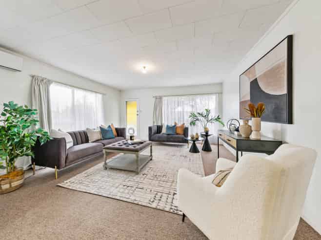 2/36 Blacklock Avenue, Henderson
