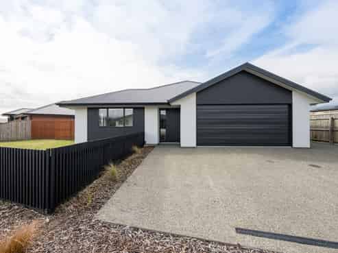 17 Hanworth Road, Hope