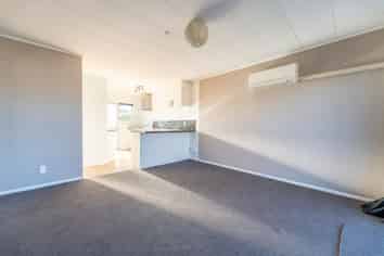 4/7 College Road, Parkside