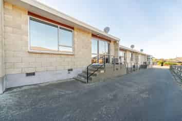 4/7 College Road, Parkside