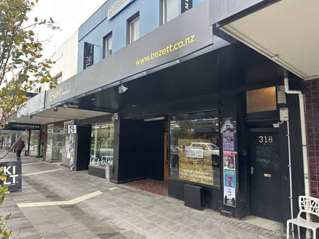 Retail on Prime Edinburgh Way Block