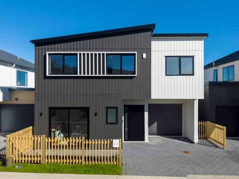 32 Taipahitini Road, Karaka